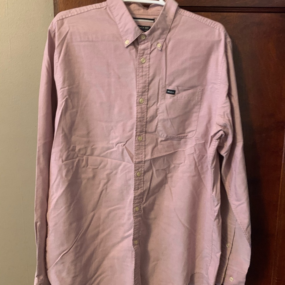 RVCA That’ll Do Button Down XL Slim in Light Red